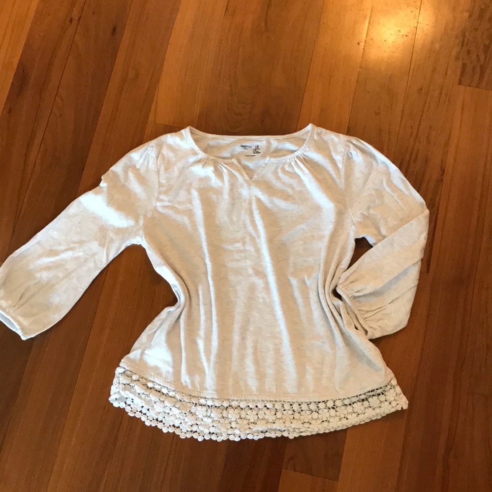 Gap kids 3/4 sleeved cream shirt.